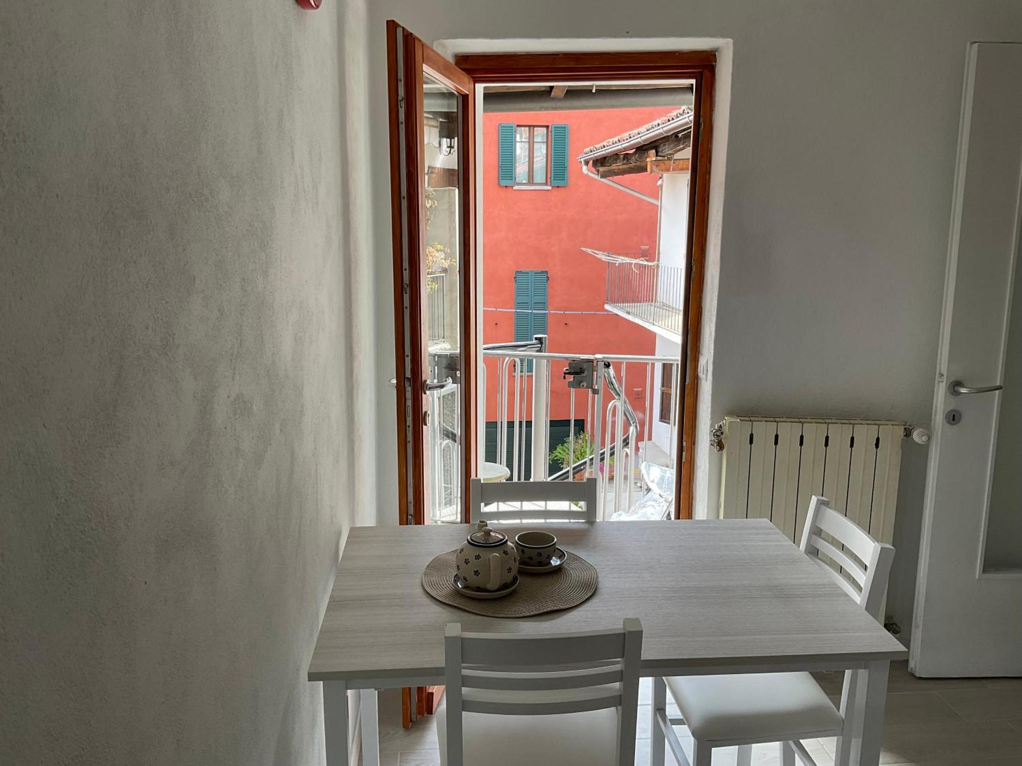 Casa Vacanze Scent Of Roses Verbania Exterior photo