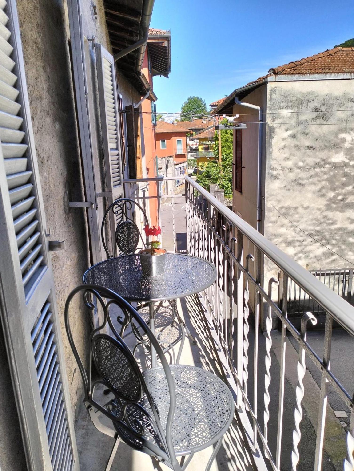 Casa Vacanze Scent Of Roses Verbania Exterior photo